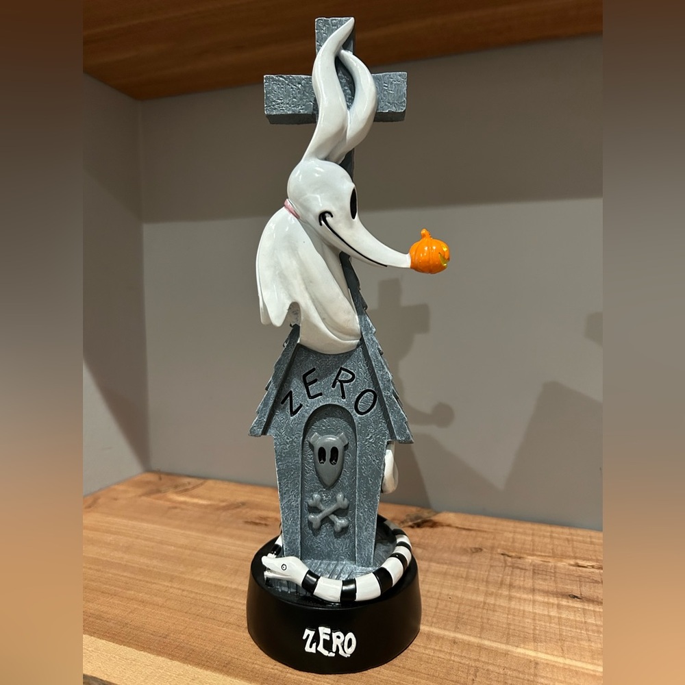 NEW Nightmare Before Christmas Zero Statue